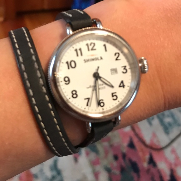 Authentic Shinola navy blue leather wrap watch - Picture 2 of 2